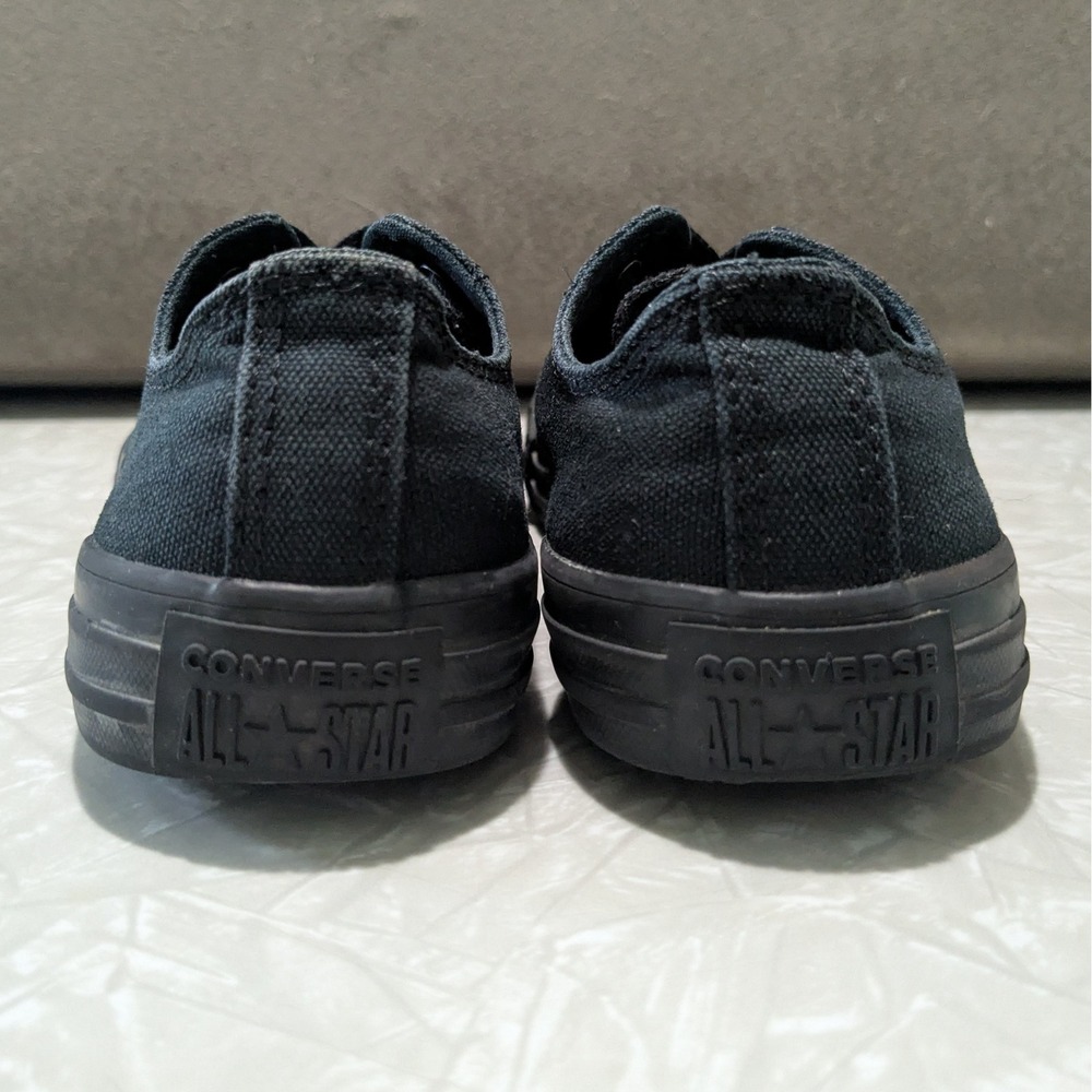 Converse Chuck Taylor All Star Low Top Triple Black Youth Shoes Size 2.5Y - Picture 4 of 6